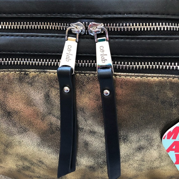 Colab NWT 👜 Gold and Black Distressed Look Purse - Picture 4 of 9